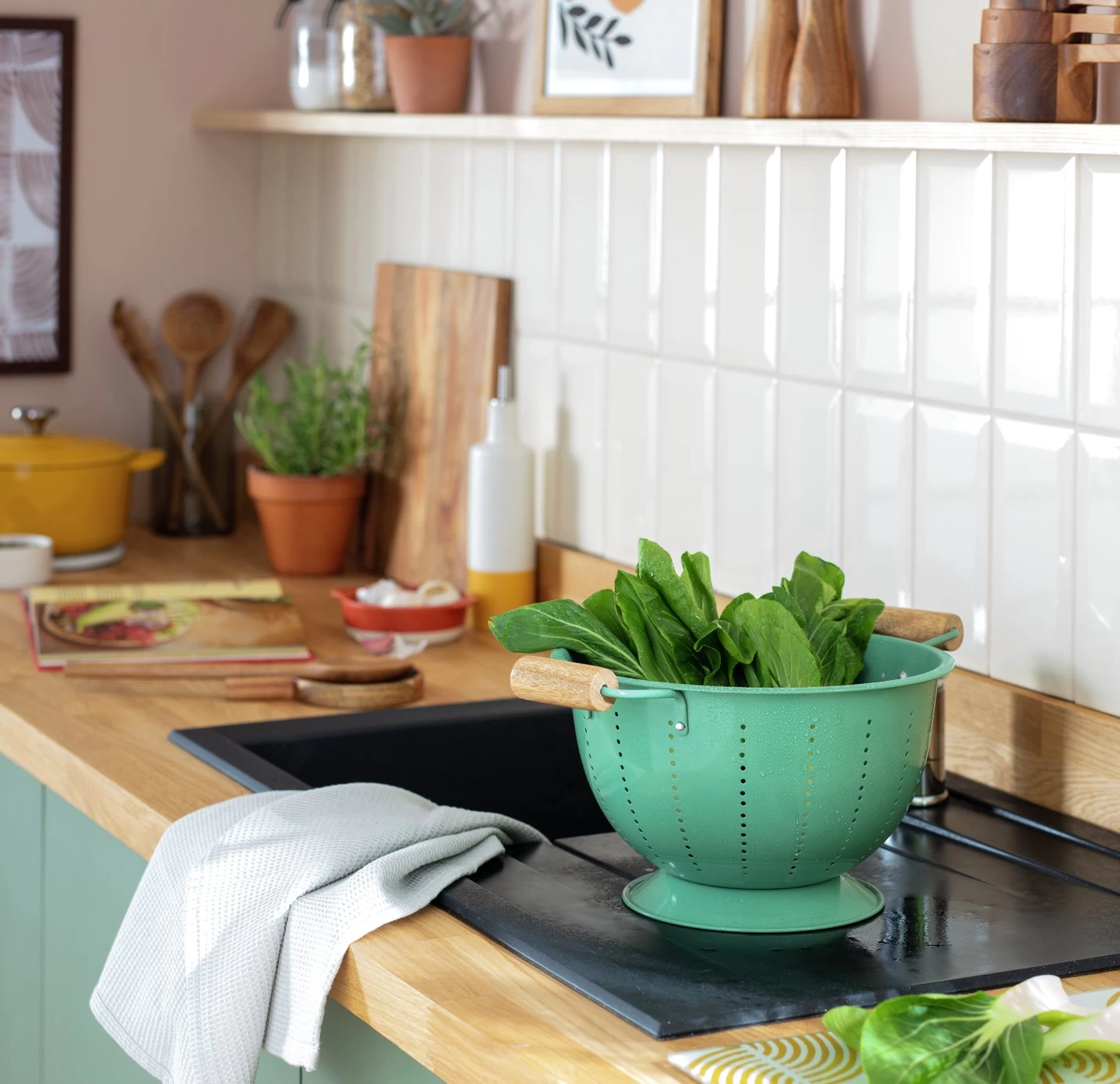 Habitat Enamel And Wood Colander - Image 2