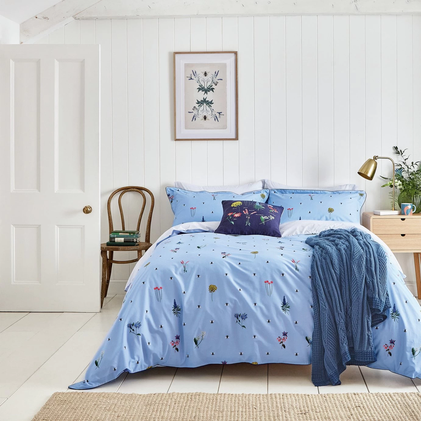 Joules Cotton Percale Pollinators Blue Bedding Set - Single