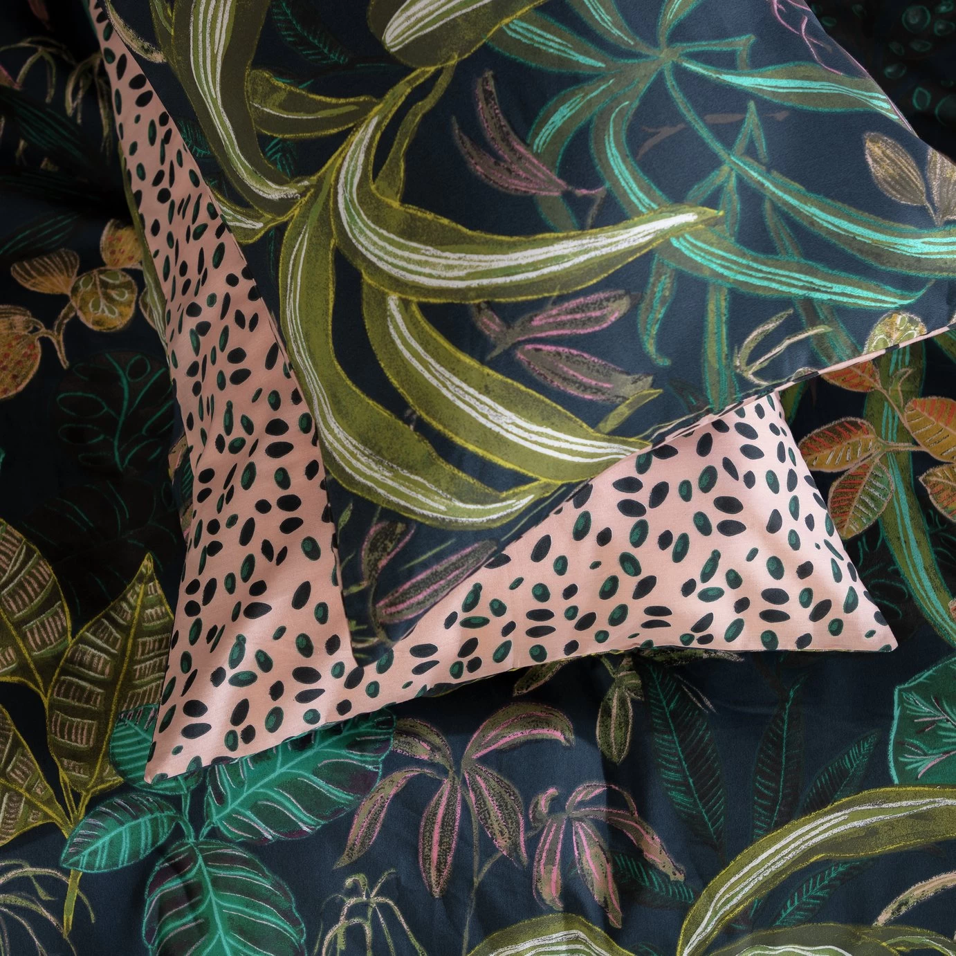 Habitat Botanical Print Multicolor Bedding Set - Double - Image 4