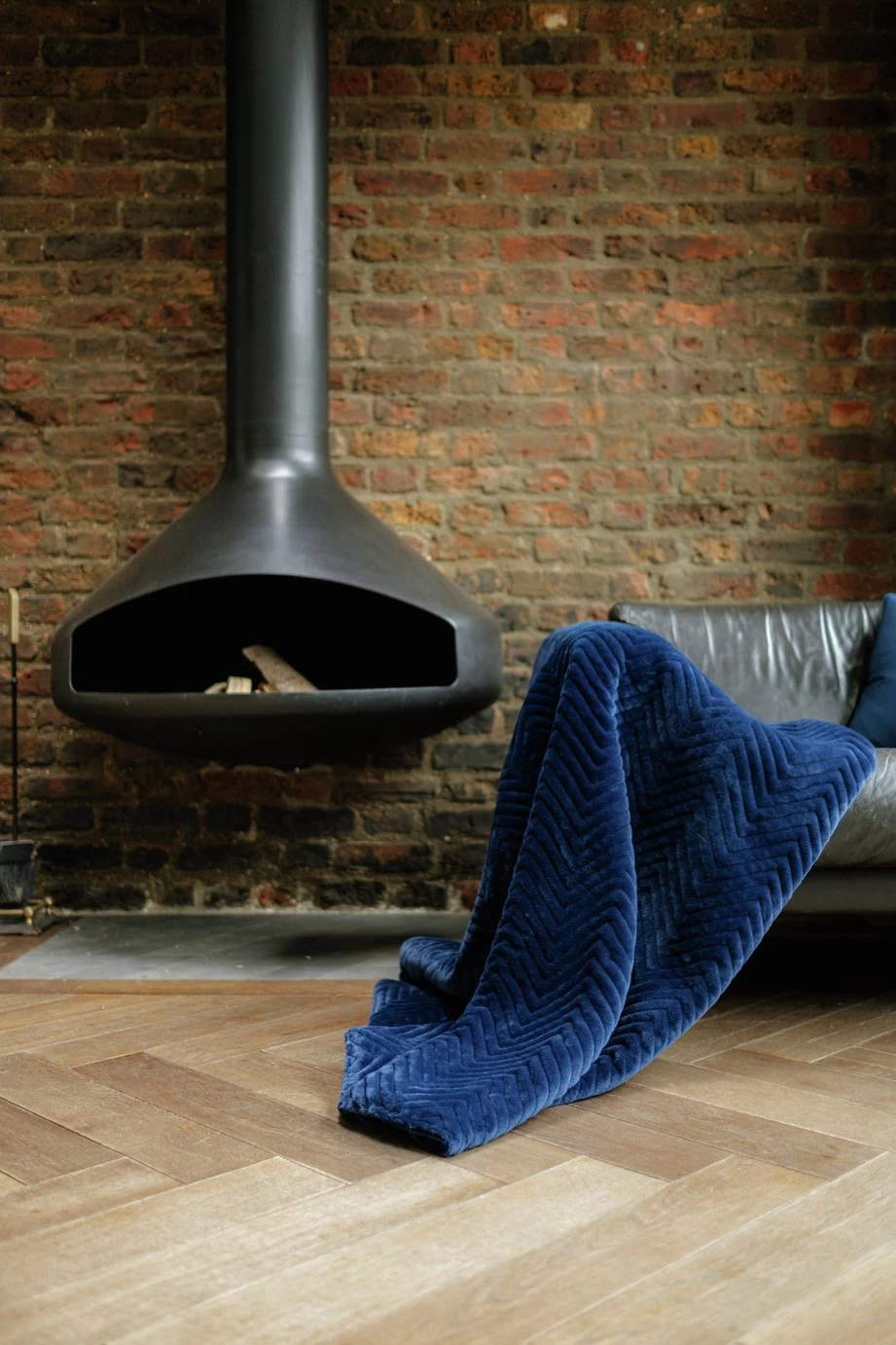 Dreamland Deluxe Velvet Royal Blue Heated Throw - Large - Image 13