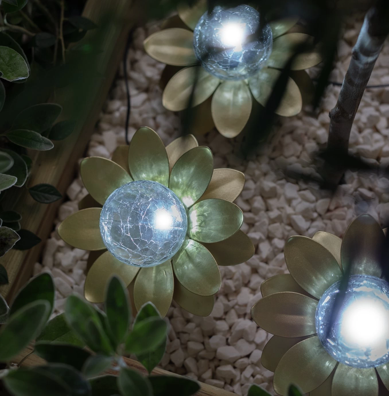 Garden By Sainsbury's Solar 3 Piece Flower Stake Lights - Image 7