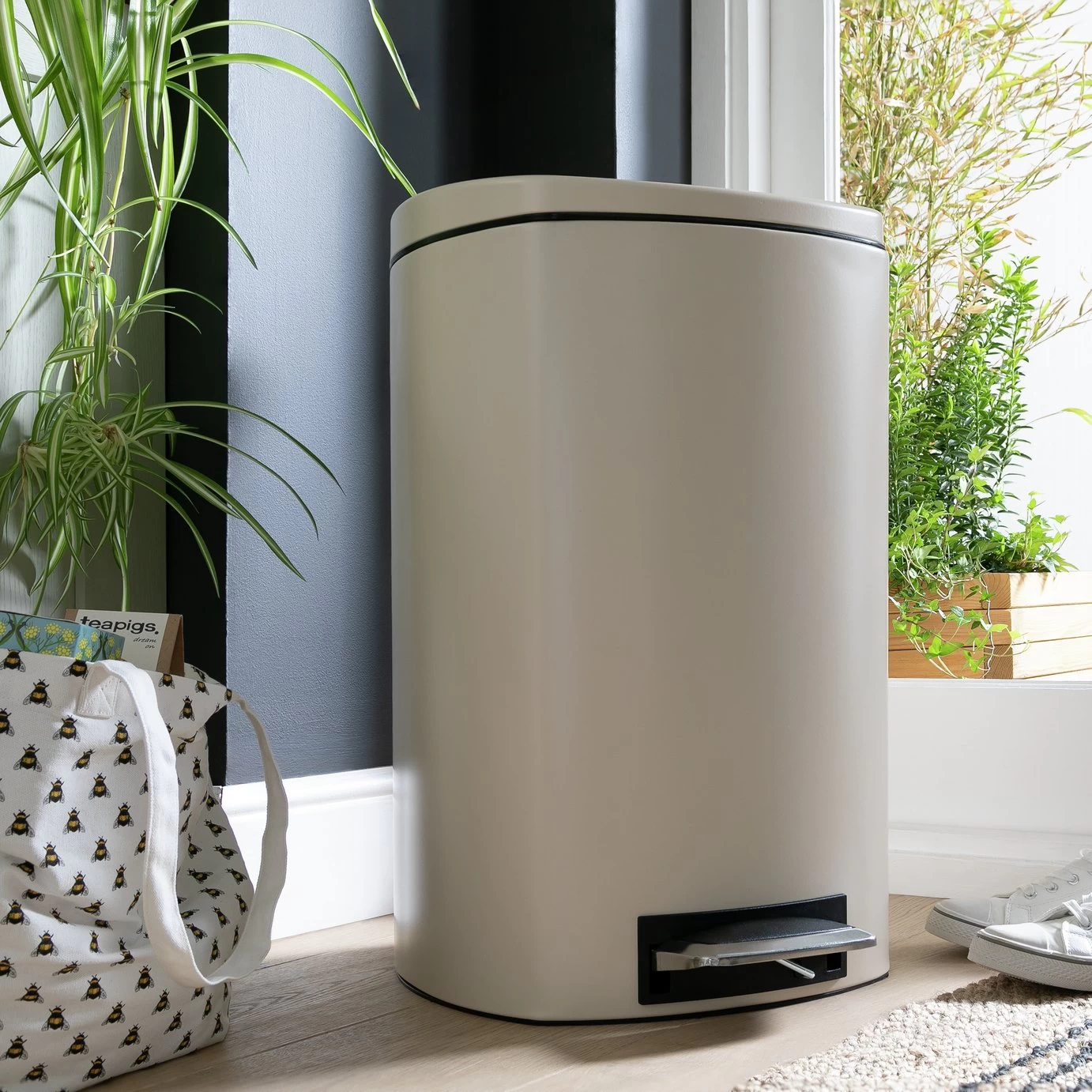 Habitat 50 Litre Pedal Bin - Cream - Image 2