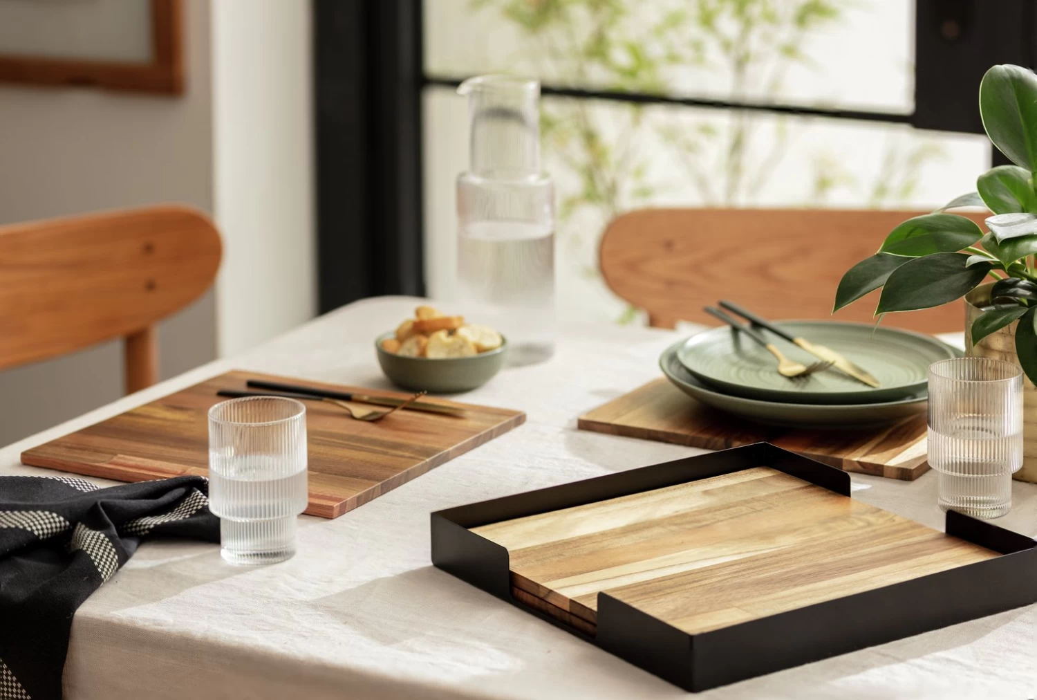 Habitat Set Of 4 Wooden Placemats With Tray - Image 5